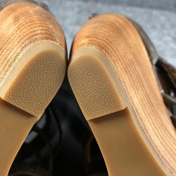 Crown Vintage Sandals Womens Size 10 Taupe Gladiator Wedge Studded Braided - Picture 15 of 15